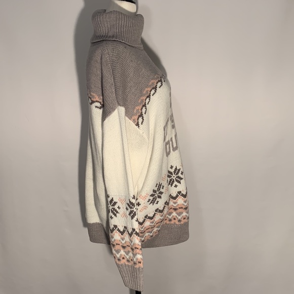 Urban Heritage Size S Holiday Sweater - Picture 4 of 11